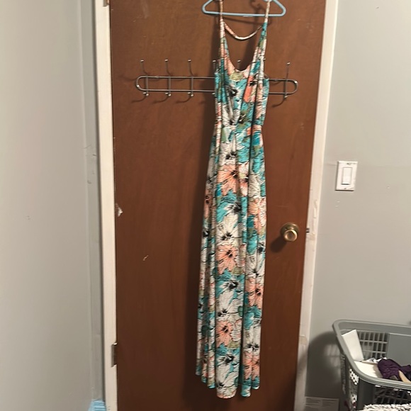 Beautiful H&M sun dress - Picture 1 of 3